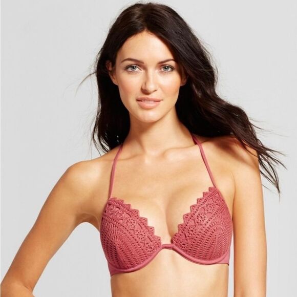 Shade & Shore Pink Crochet Bikini Top 34C - Picture 1 of 5